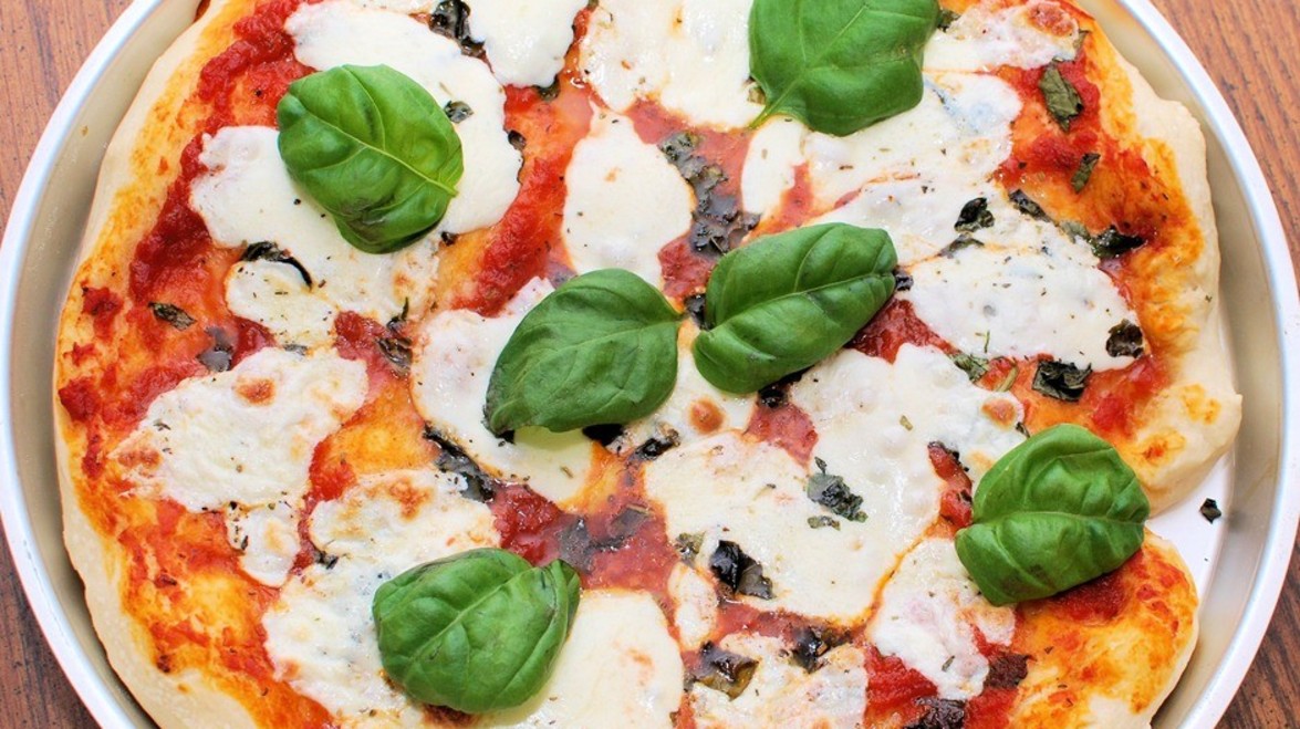 Margherita Pizza with Fresh Basil