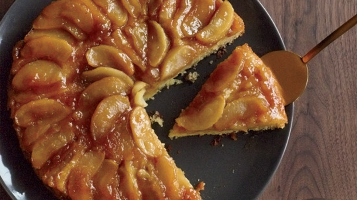 Maple-Apple Upside-Down Cake